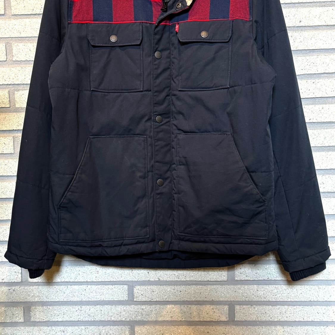 LEVI'S 리바이스 우즈맨 트러커 푸퍼자켓 퀼팅안감 체크패턴 디테일 상품이미지4