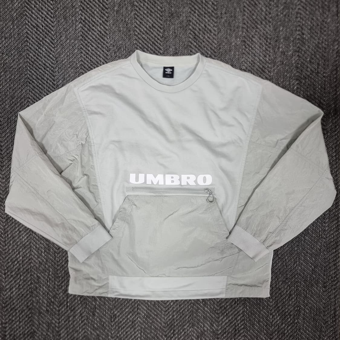 엄브로 아노락 웜업 상품이미지3