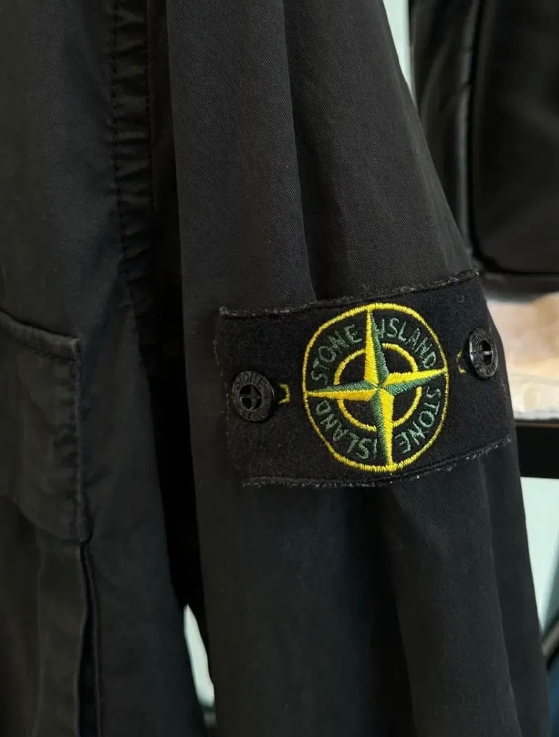 [급] 22FW 스톤아일랜드 투포켓 오버셔츠 자켓 블랙 상품이미지3