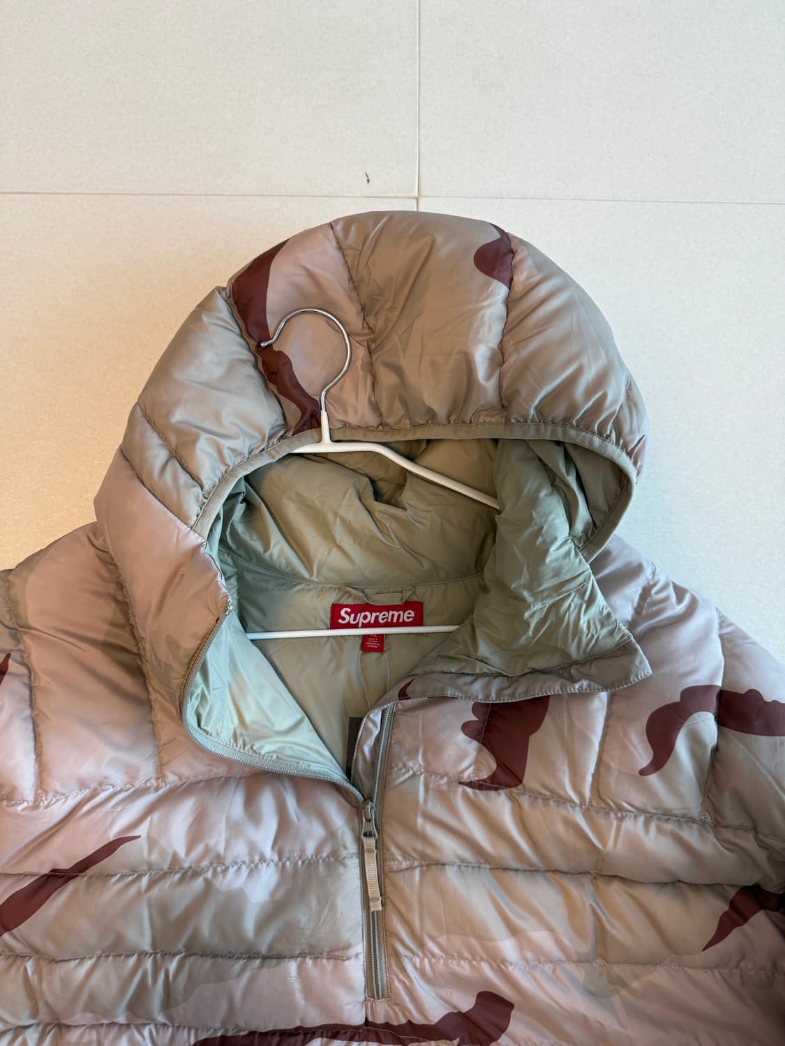 슈프림 마이크로 다운 하프 집 후드 풀오버 데저트 카모 - 24FW XL 상품이미지3