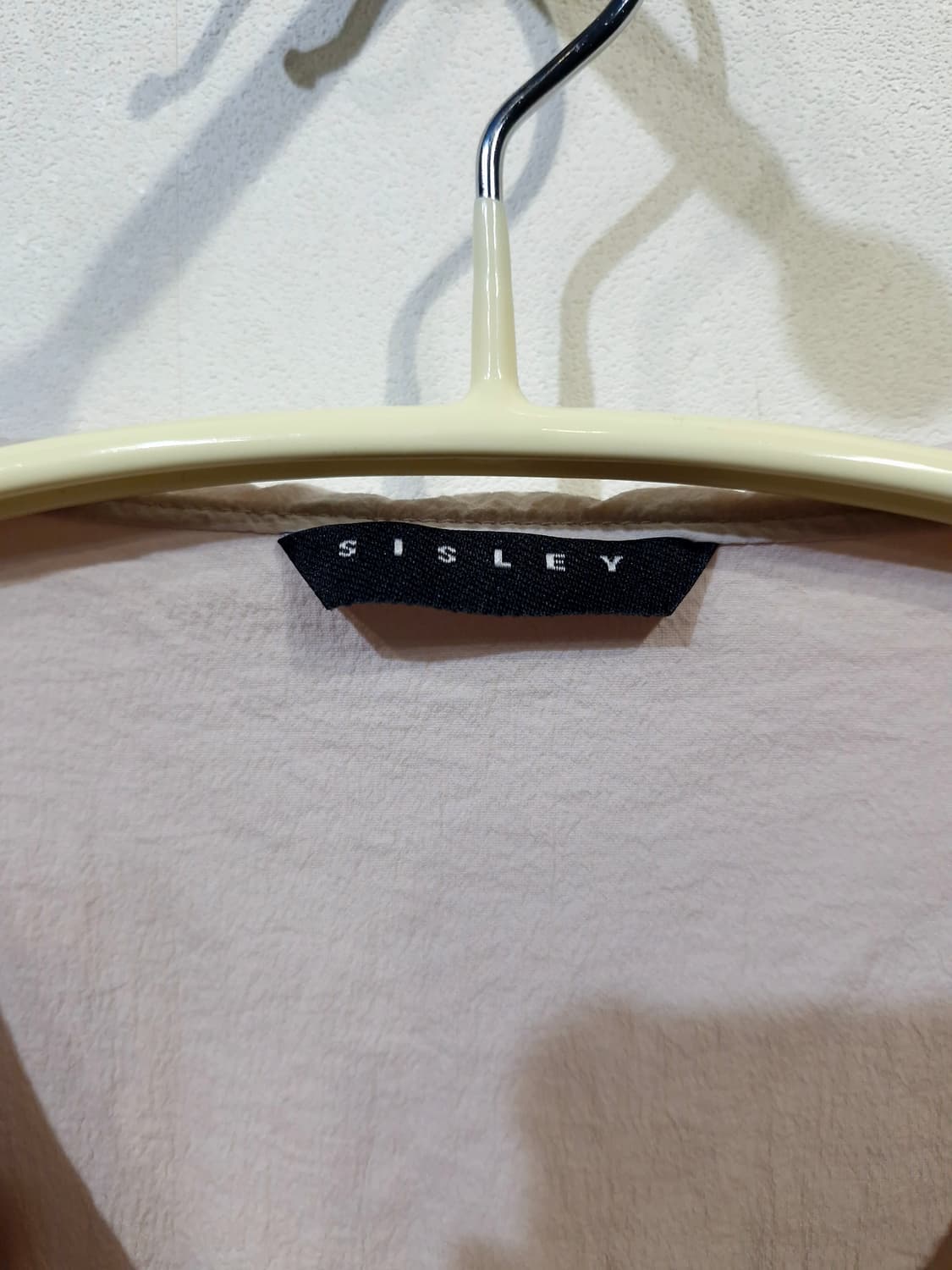 SISLEY 시슬리 21ss 빅카라 셔링 블라우스 상품이미지4