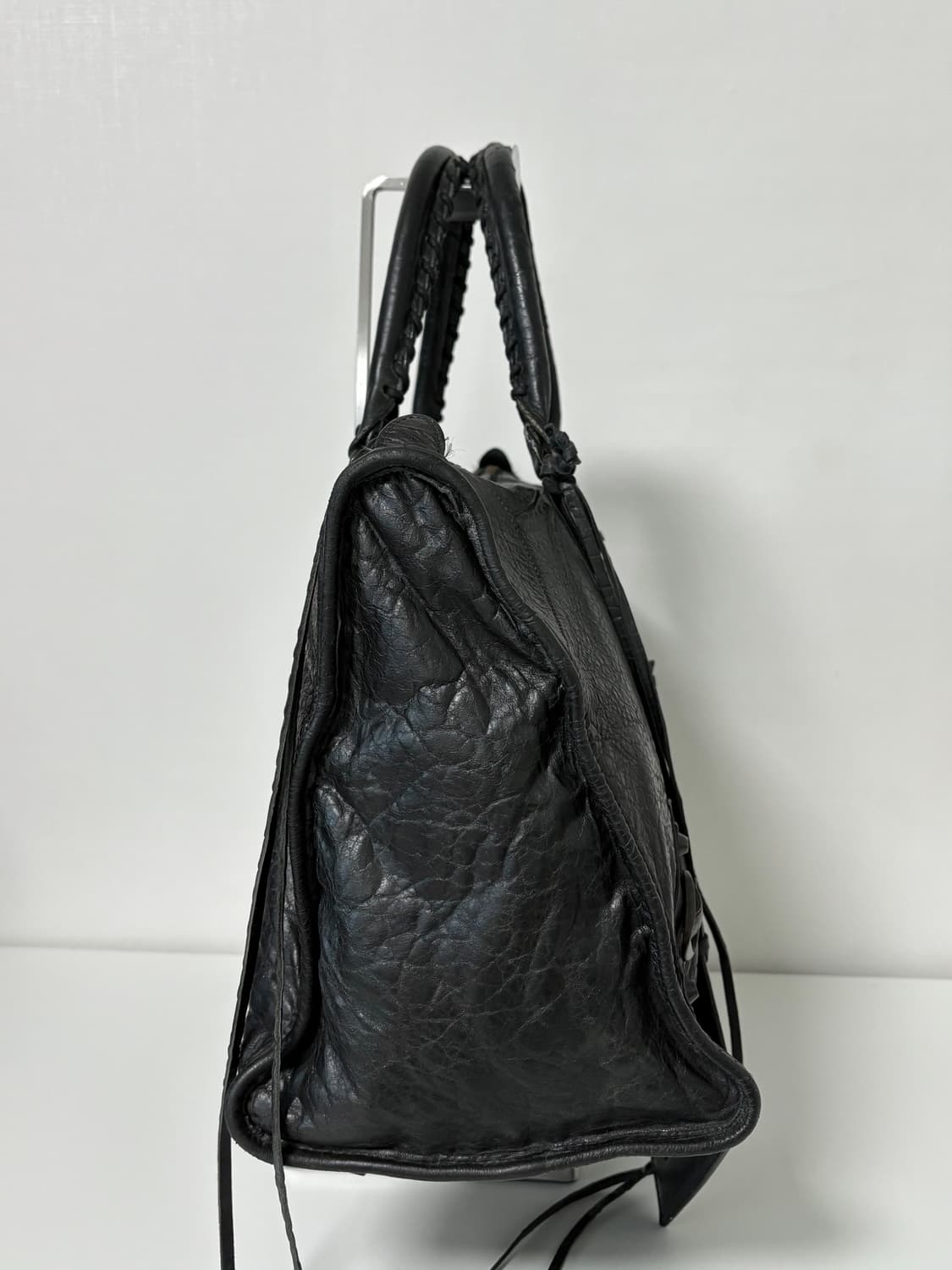 발렌시아가 워크 모터백 블랙 라지 상품이미지3