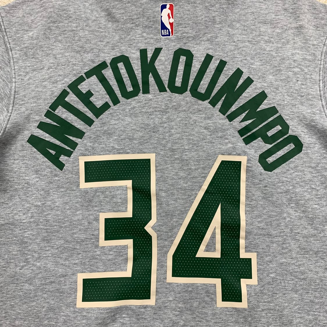 나이키 NBA 팀 밀워키 벅스 아데토쿤보 마킹 후드티 상품이미지4