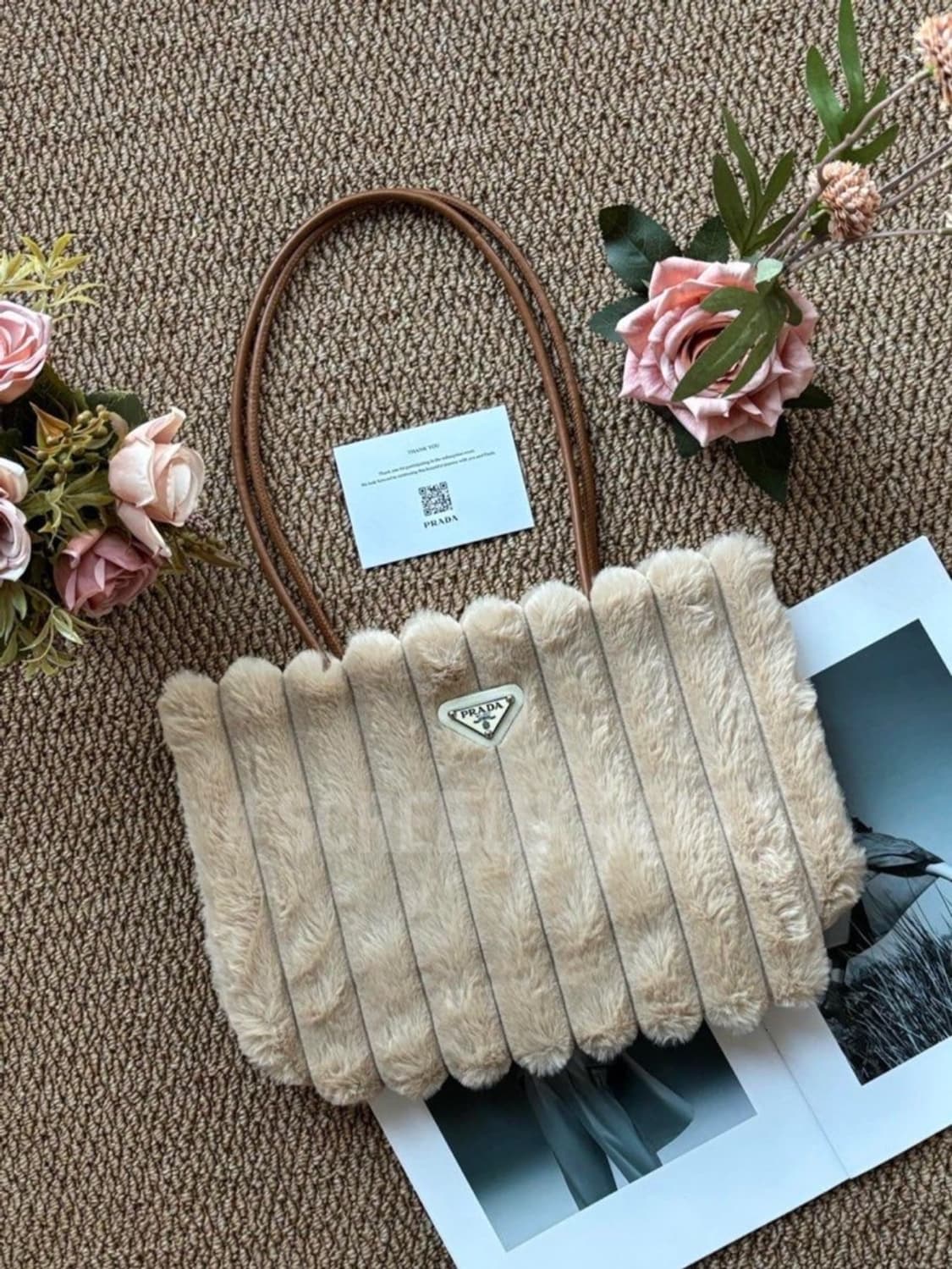  프라다뷰티 퍼 숄더백 브라운 VIP 기프트백 무배 상품이미지9