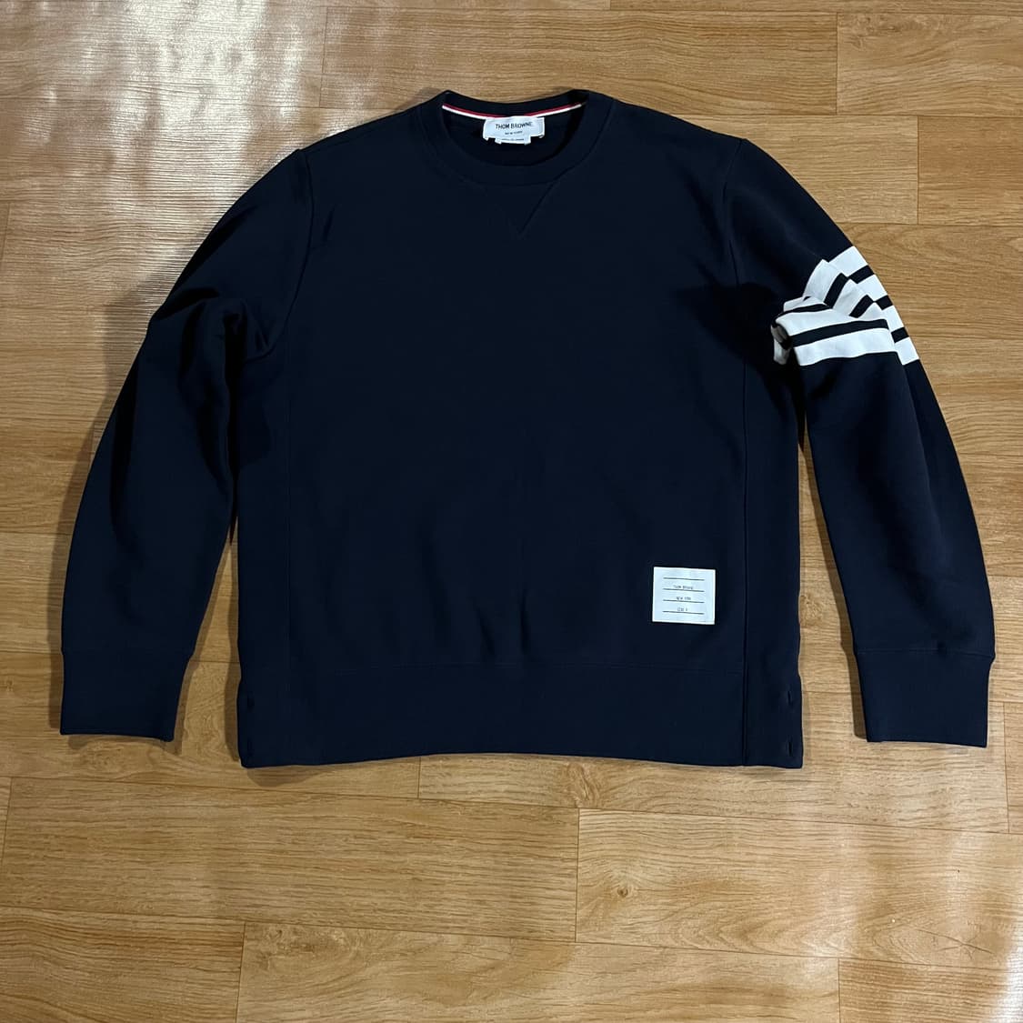 [103] 톰브라운 26ss 사선바 맨투맨 상품이미지4