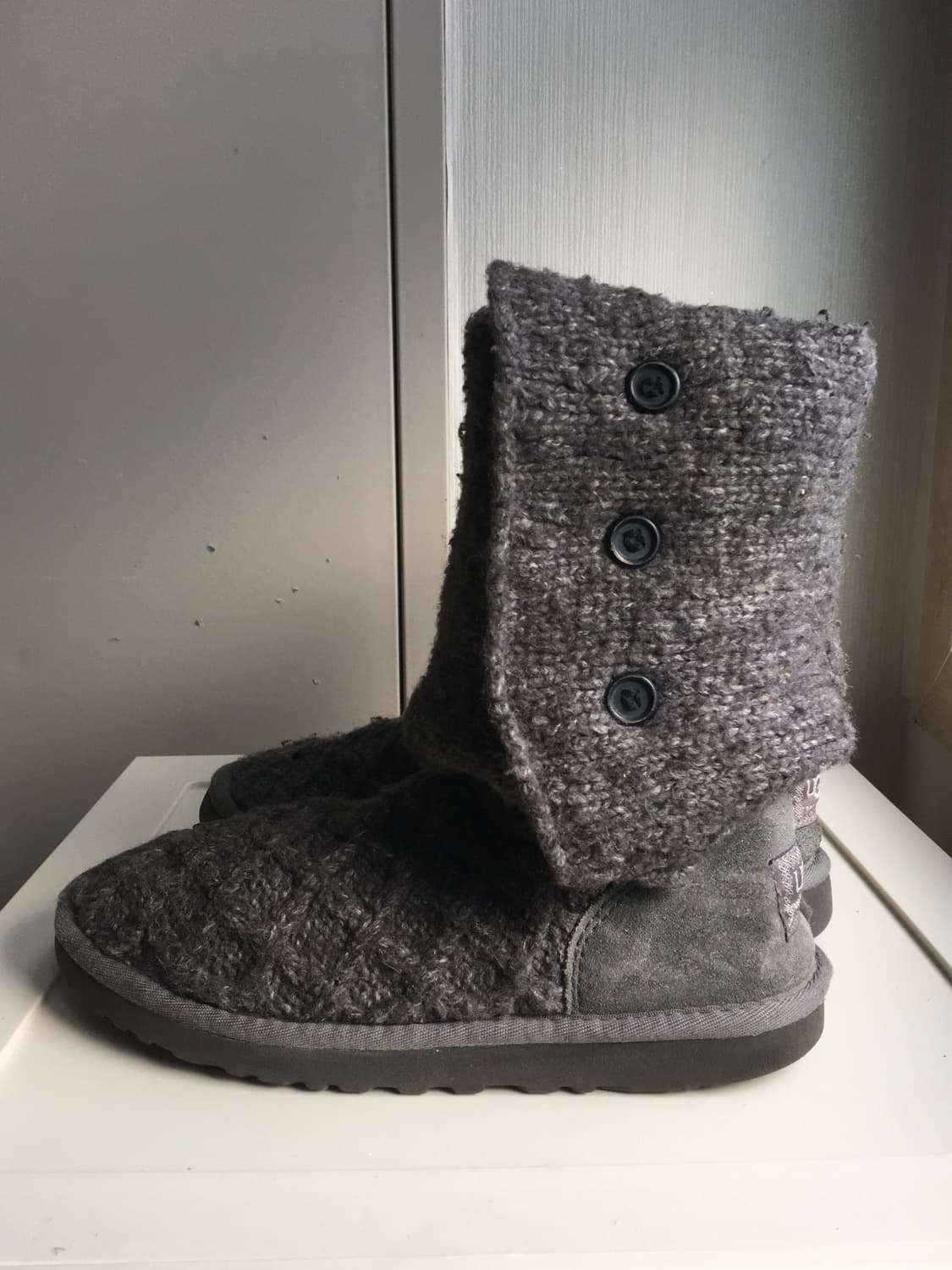 어그 카디 니트 부츠 차콜 상품이미지5