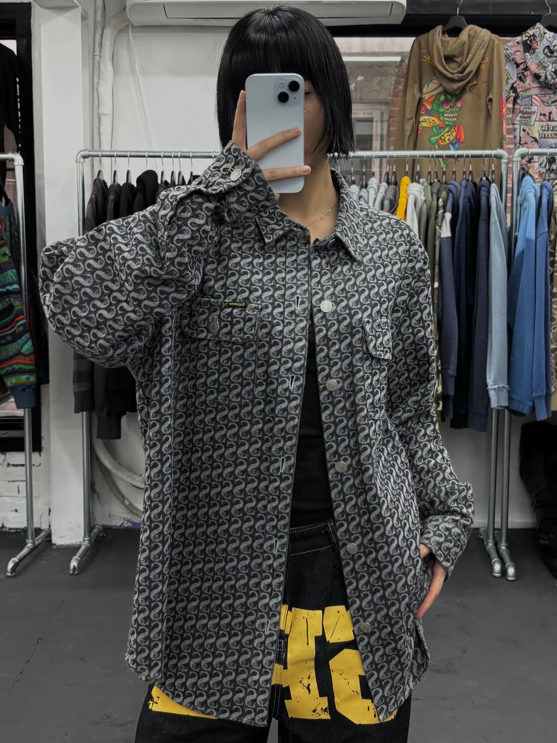 슈프림 21FW 모노그램 데님 셔츠 상품이미지1