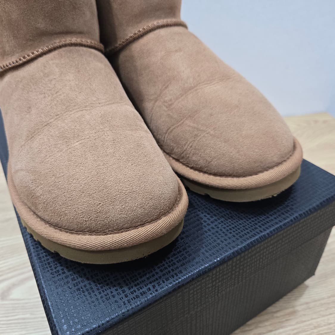 260 UGG 어그 남성용 클래식 미니 체스트넛 상품이미지5