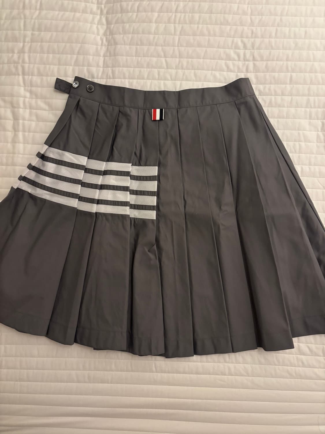 [톰브라운/새상품] 여성 립스탑 플리츠 스커트 그레이 (44) 상품이미지4