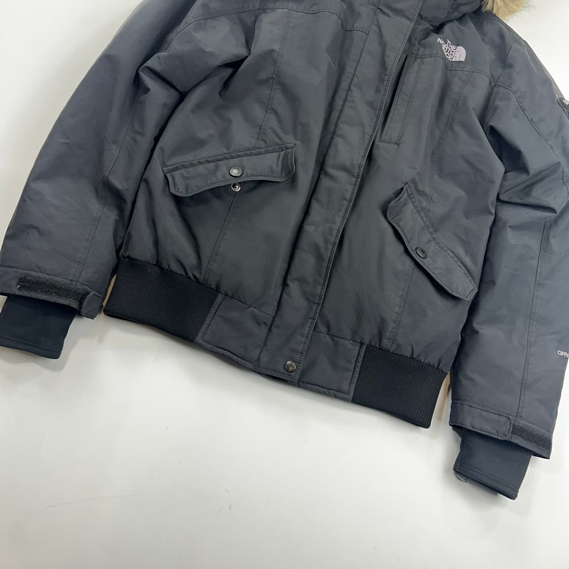 노스페이스 맥머도 시티 구스다운 봄버 자켓 상품이미지3