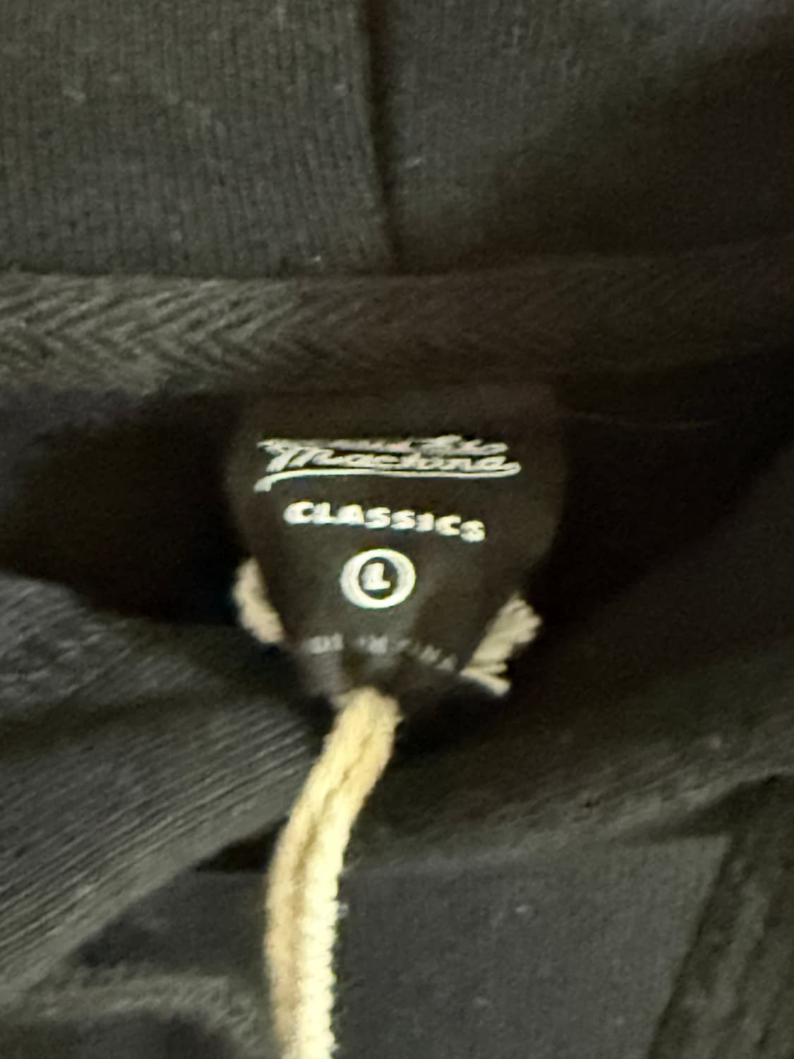 데우스 도쿄 후드티 상품이미지3