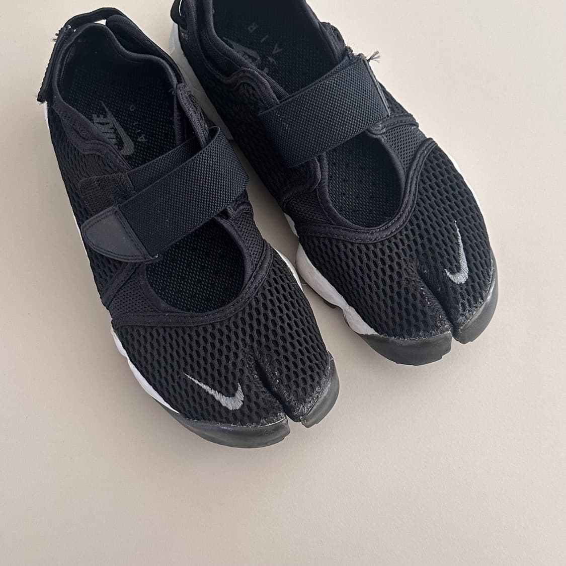 에어리프트 나이키 240 팝니다.  상품이미지2