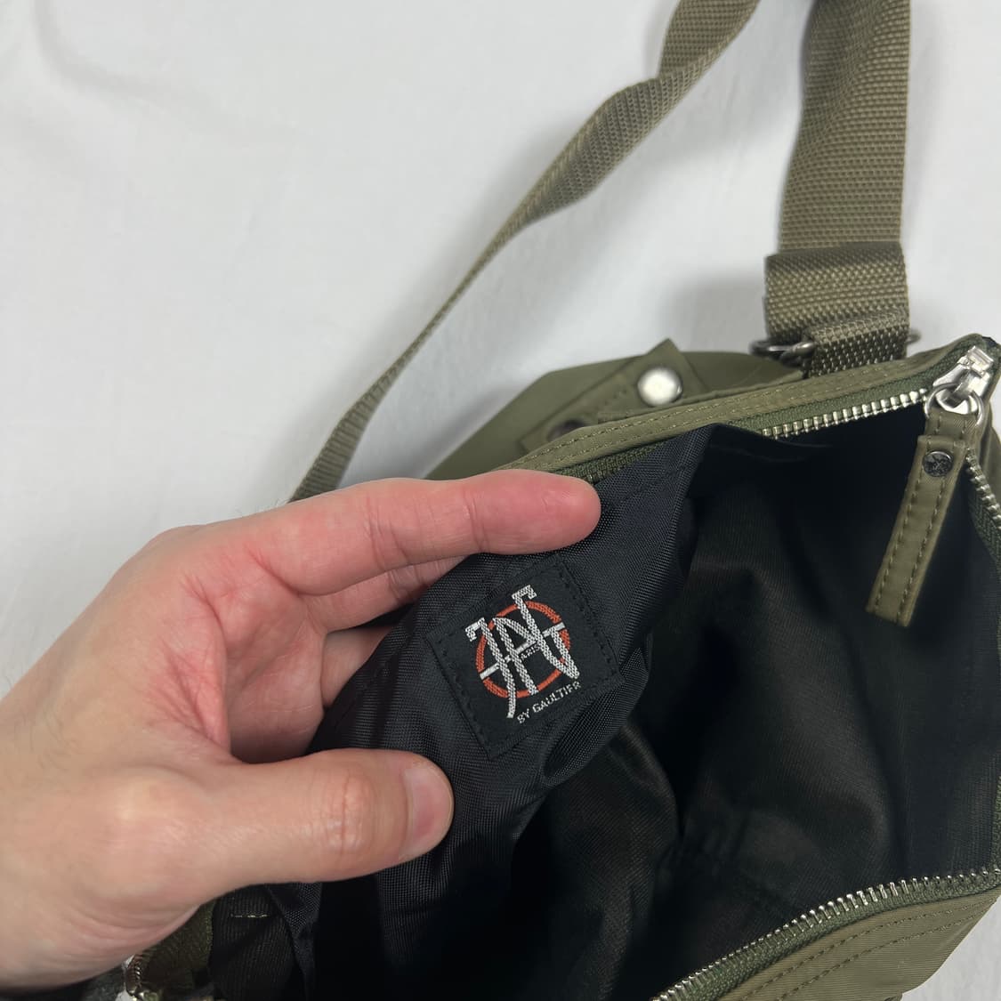 90‘s 장폴고티에 jpg 로고 크로스백 가방 상품이미지7