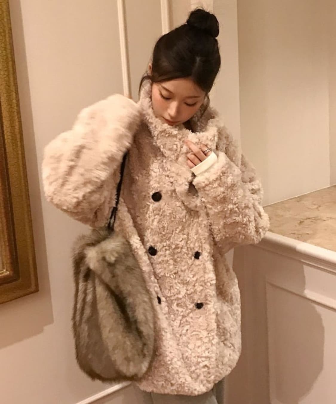 레터프롬문 퍼자켓 상품이미지1