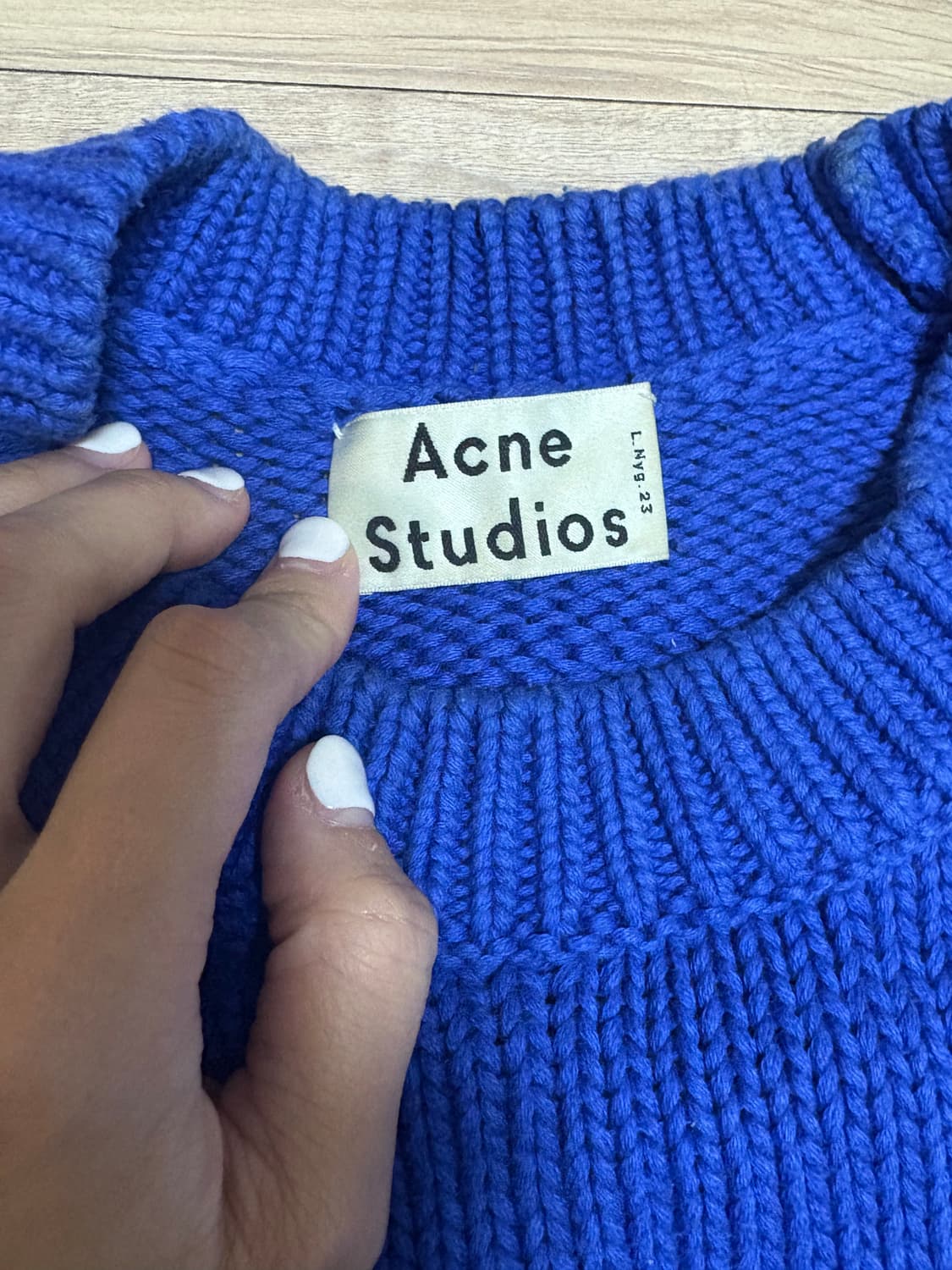 아크네 블루 니트 M사이즈 상품이미지3