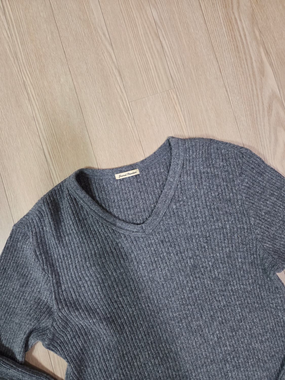 조널 스탠다드 재팬 브이넥 골지 니트 상품이미지2