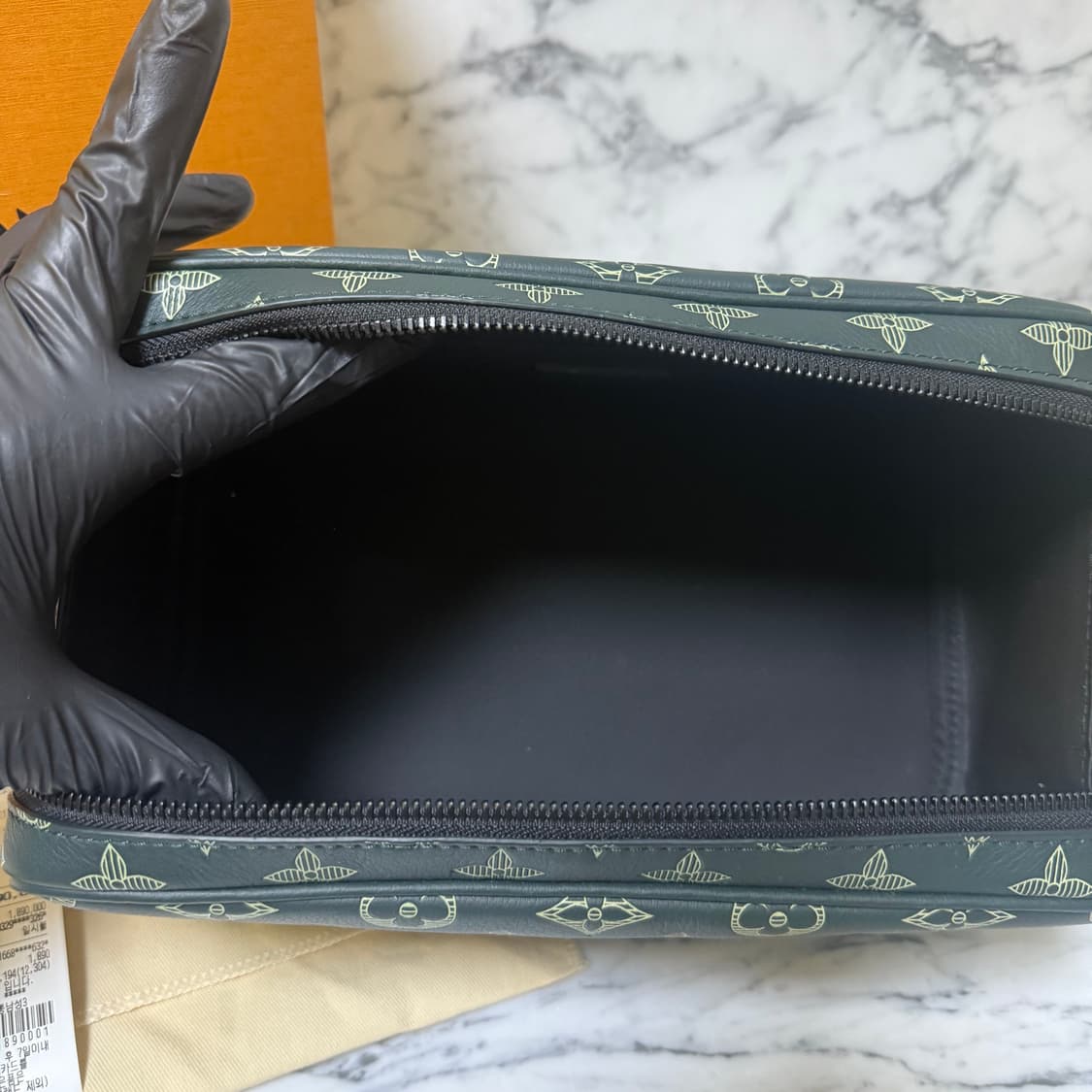 [새상품] 루이비통 이클립스 쉐도우 돕키트 파우치 클러치백 상품이미지6