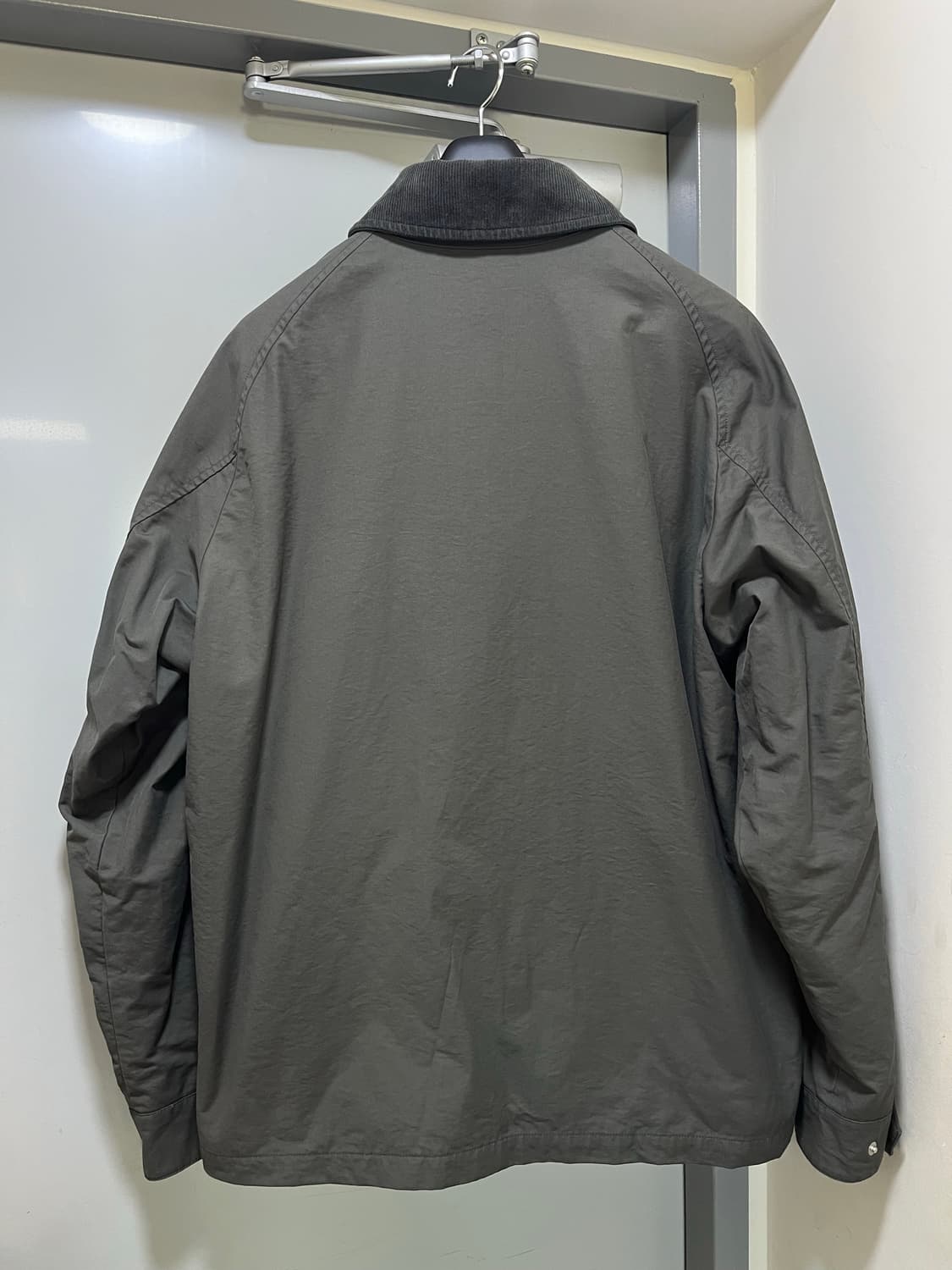 [2] 스테디에브리웨어 라이트 헌팅 자켓 (차콜) 상품이미지4