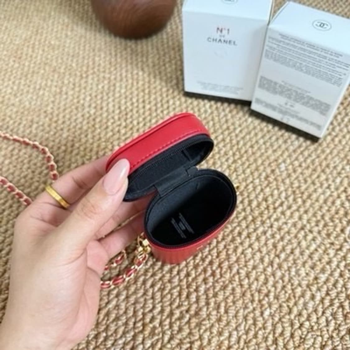 샤넬뷰티 레드 컬러 립스틱 케이스 체인백 상품이미지5