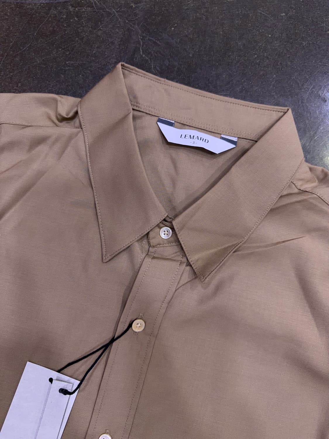 르마드 엘레강트 포켓 셔츠 브라운 3 사이즈 상품이미지8