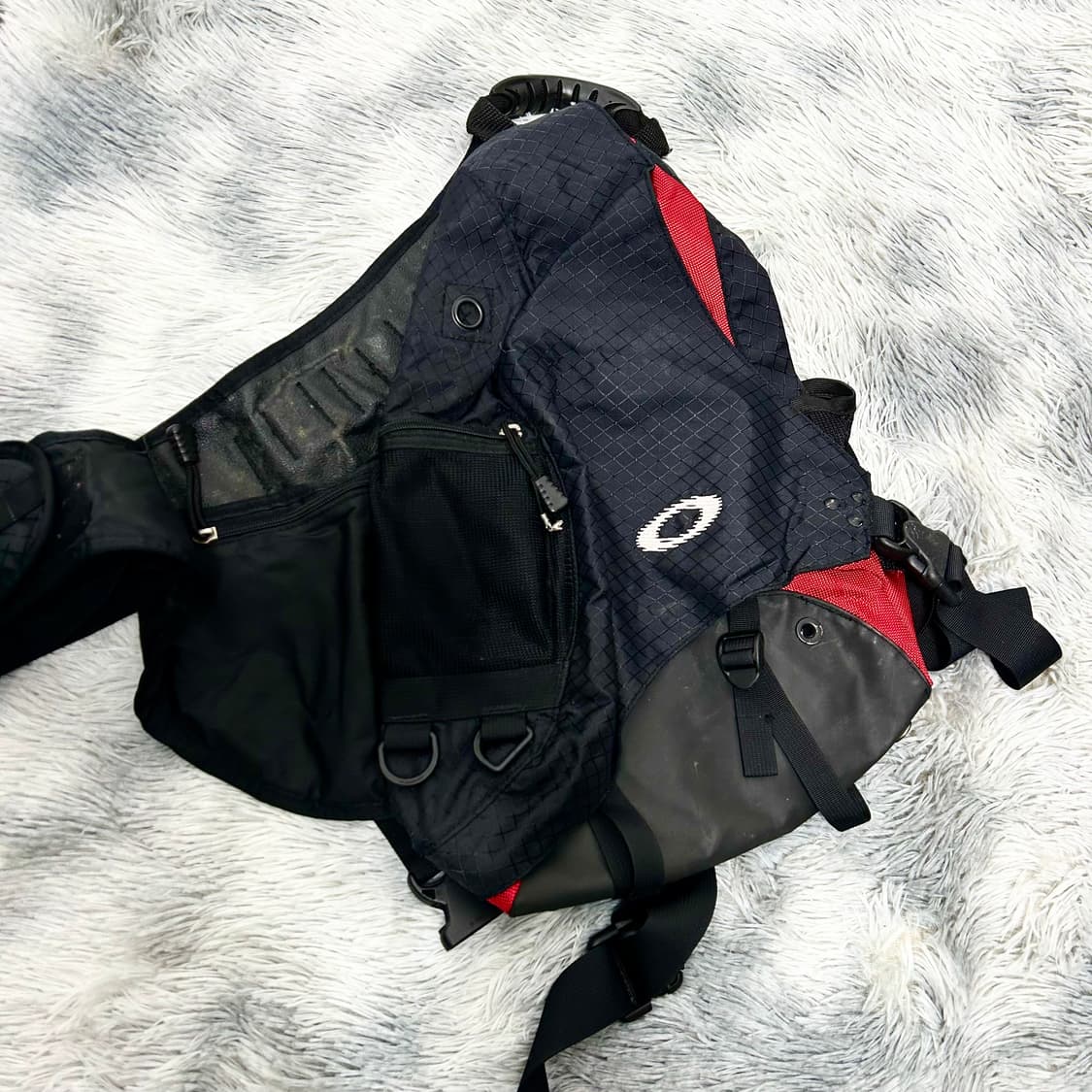 오클리 아카이브 슬링백 상품이미지4