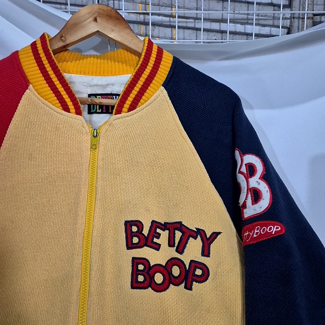 Betty Boop 니트 자켓 상품이미지3