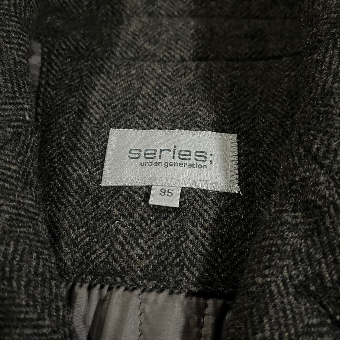 [100] 시리즈 헤링본 헌팅자켓 상품이미지3