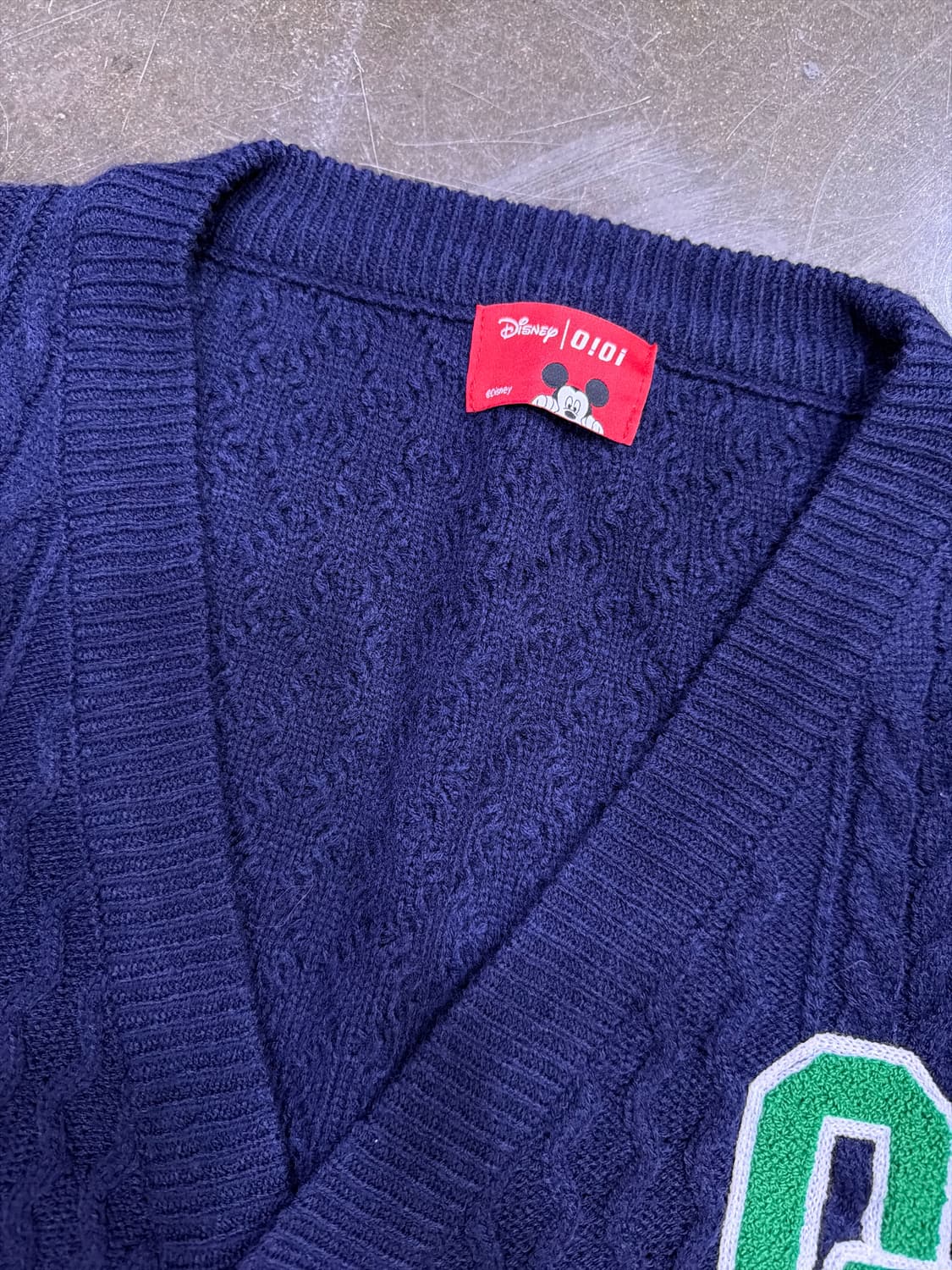 오아이오아이 oioi 디즈니 콜라보 미키마우스 케이블 니트 가디건 상품이미지4