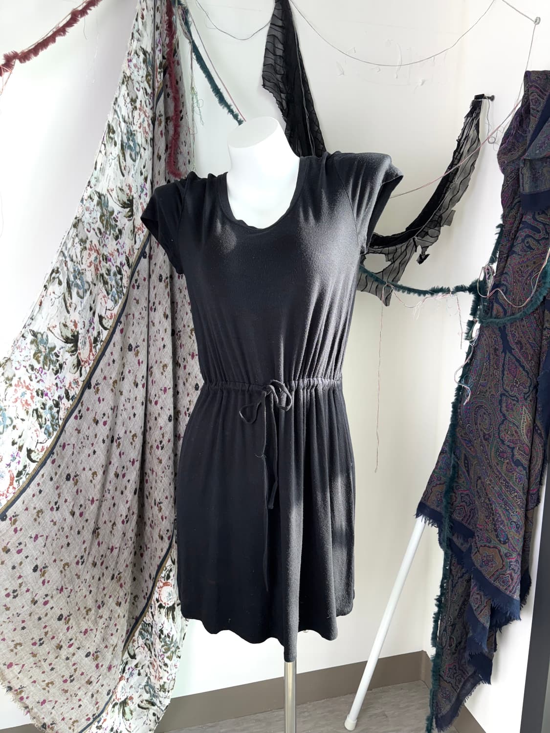 스트링 실루엣 원피스 상품이미지1