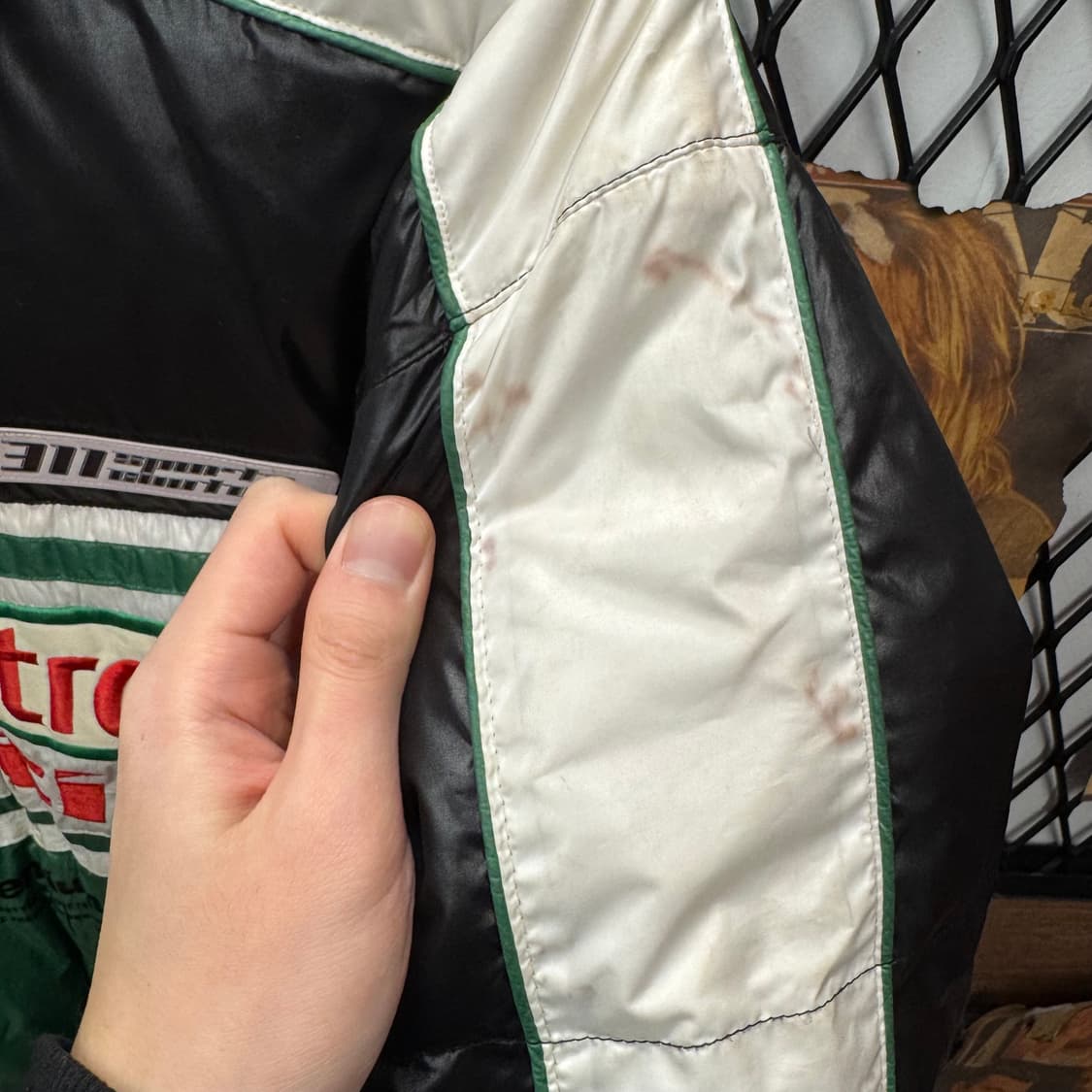 빈티지 올드스쿨 레이싱 패딩 자켓 전면 레이싱 로고 포인트 블랙 상품이미지10