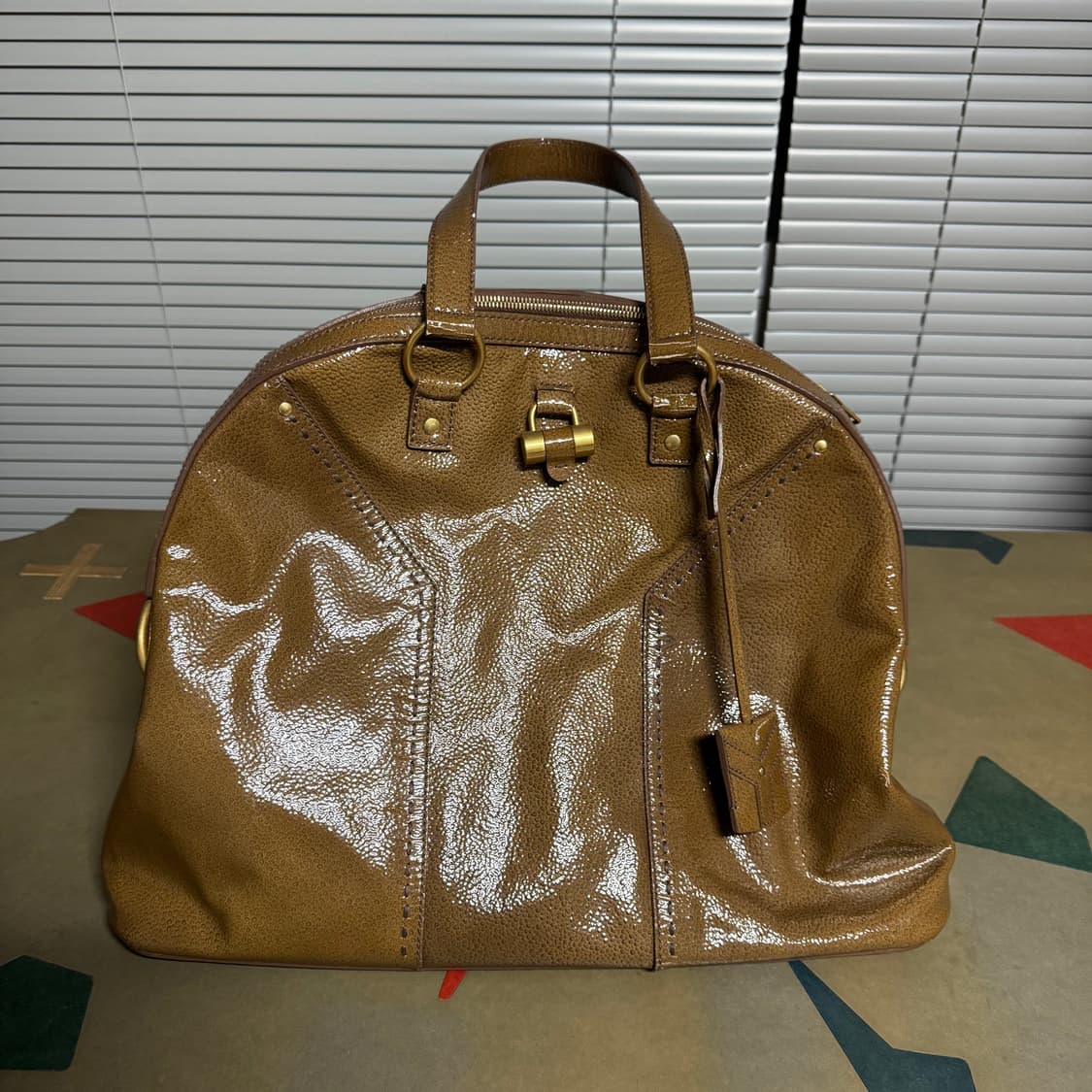 Yves Saint Laurent Muse Bag 상품이미지1