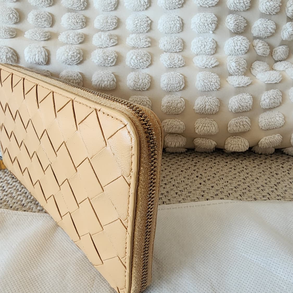 정품 보테가베네타 인트레치아토 지퍼 어라운드 장지갑 상품이미지4