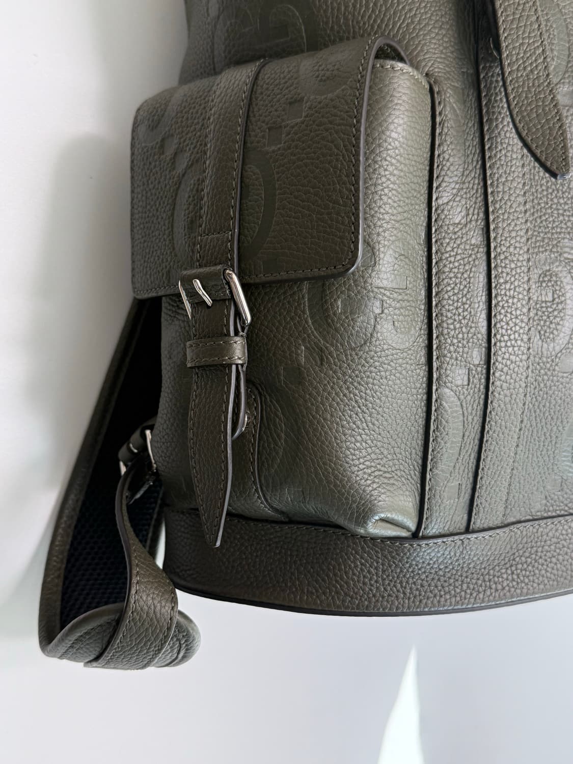 새상품 구찌 GG 점보 라지 백팩 카키 상품이미지6