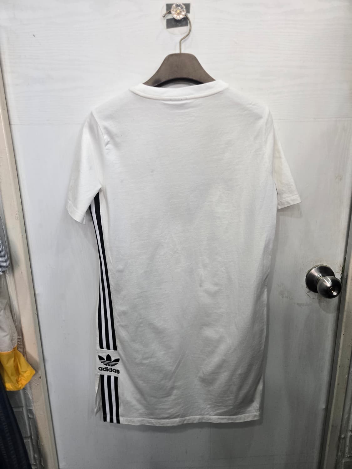 M,95 )) adidas 아디다스 옆트임 원피스~ 화이트 & 블랙 상품이미지5