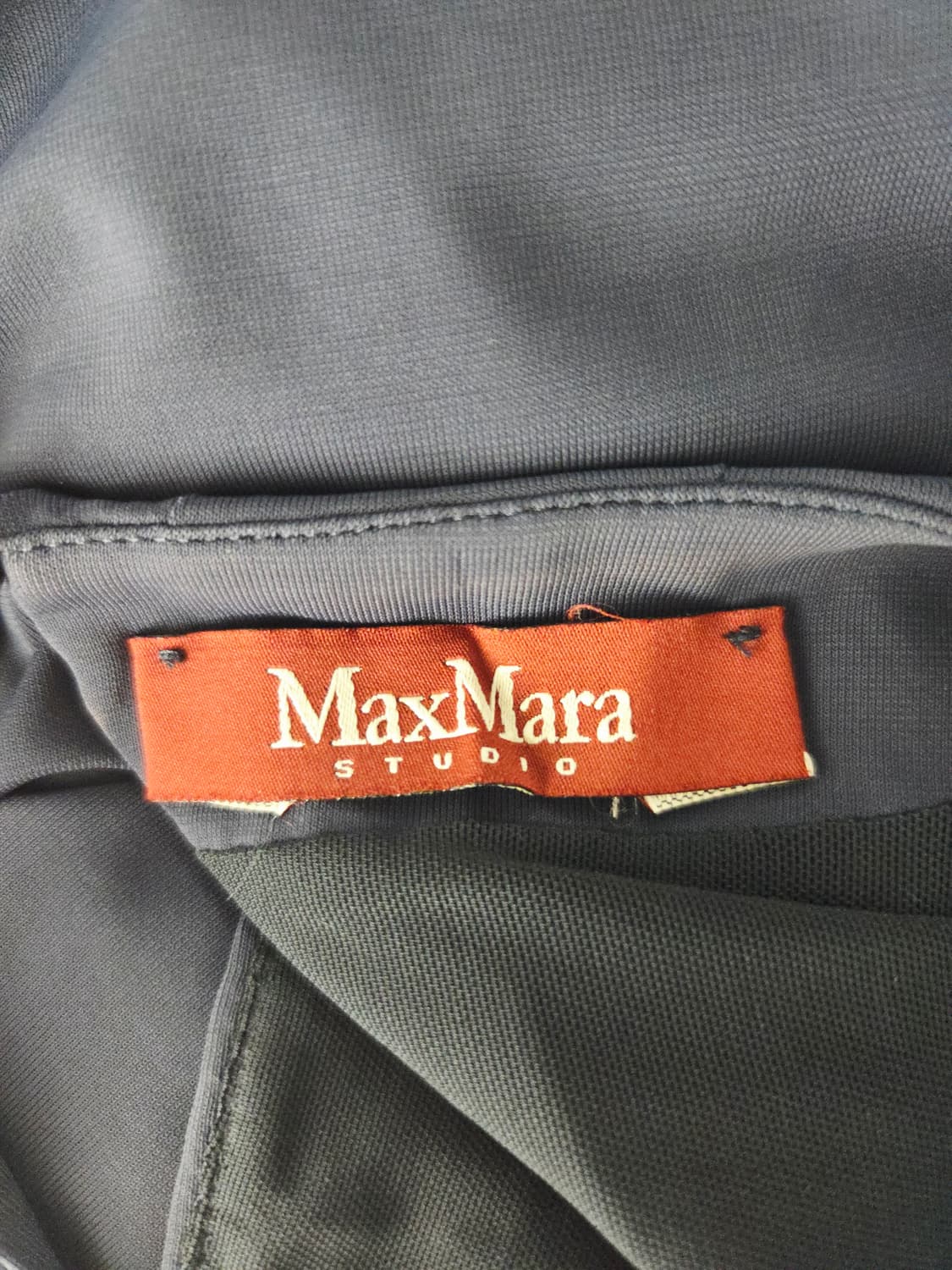 막스마라 스튜디오 드레이프 슬리브리스 원피스 상품이미지5