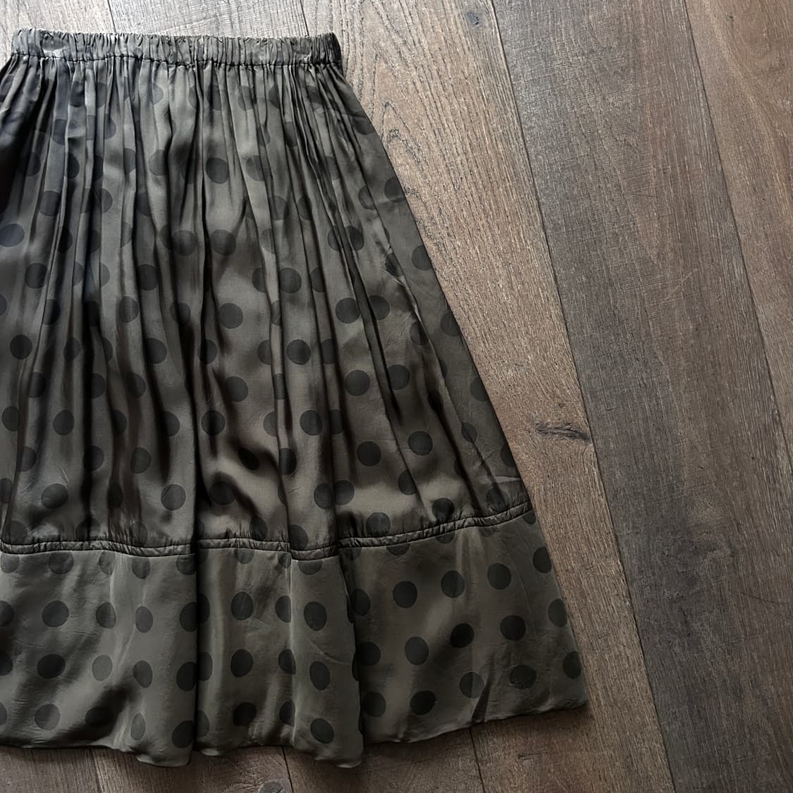 Dot Padded Shirring Skirt 상품이미지6