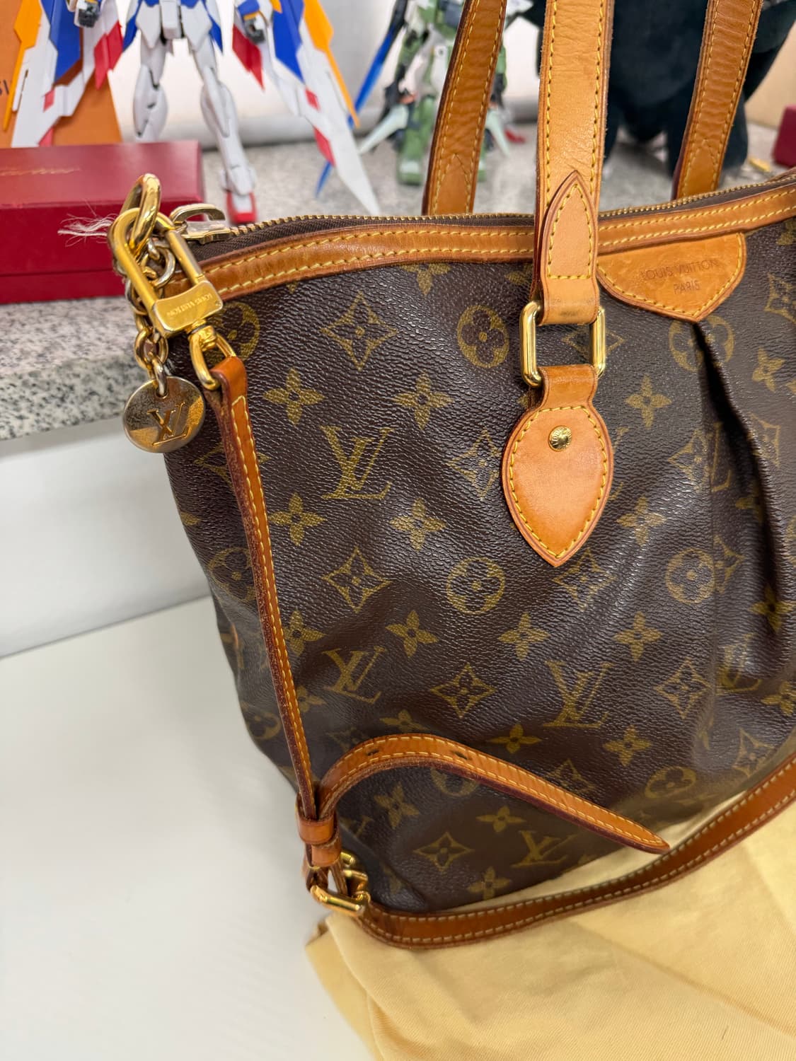 정품) 루이비통 모노그램 팔레모 숄더백  상품이미지4