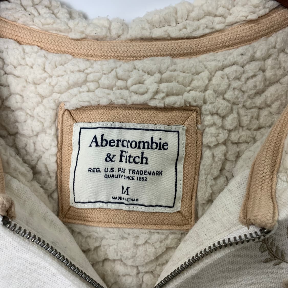 아베크롬비 y2k 와투케 아이보리 양털 후드집업 상품이미지7