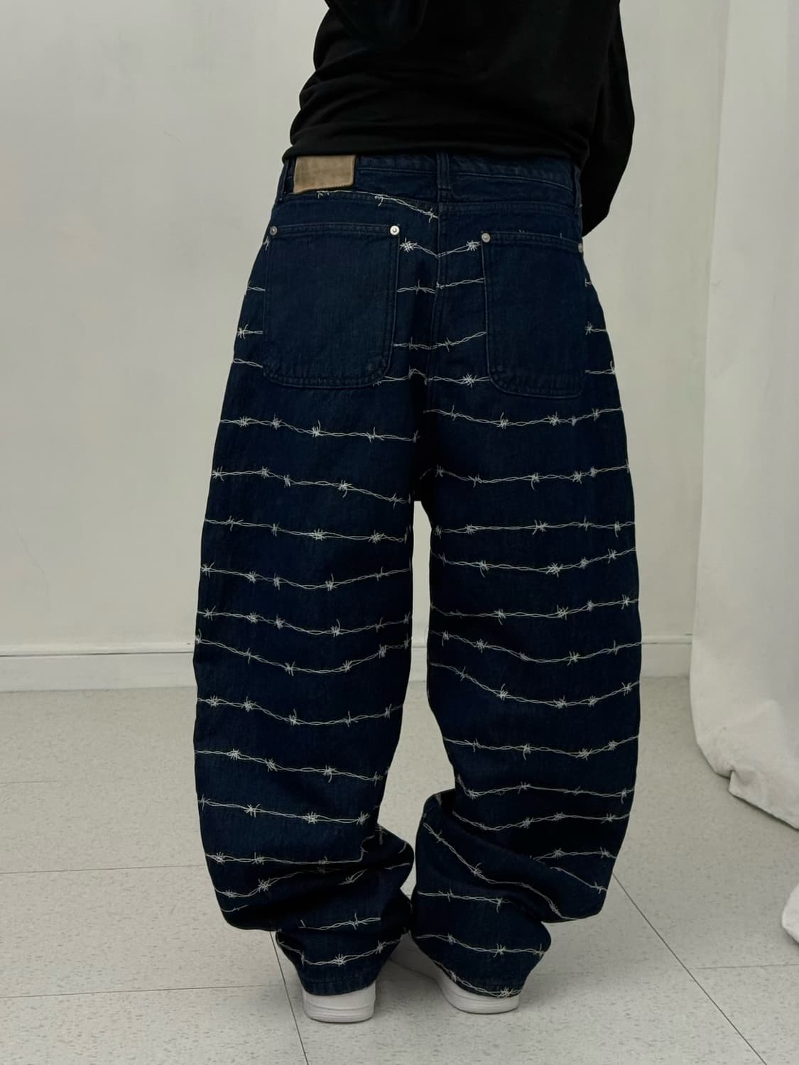 노메뉴얼 W.F 데님팬츠 상품이미지4