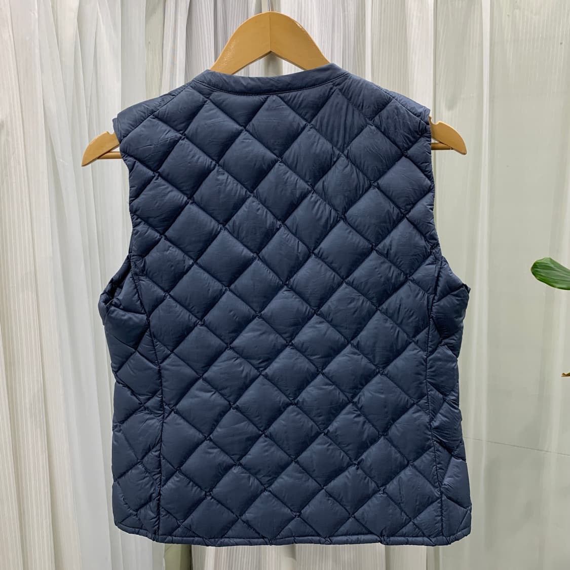 테뉴드골프 TENUE DE GOLF 구스다운 경량 패딩 조끼 1728 상품이미지3