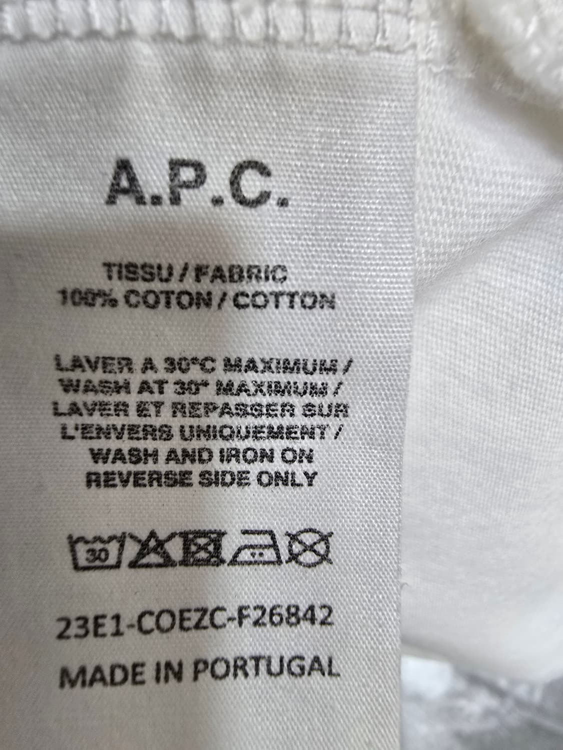 A.P.C 화이트 로고 반팔 티셔츠 (2059) 상품이미지4