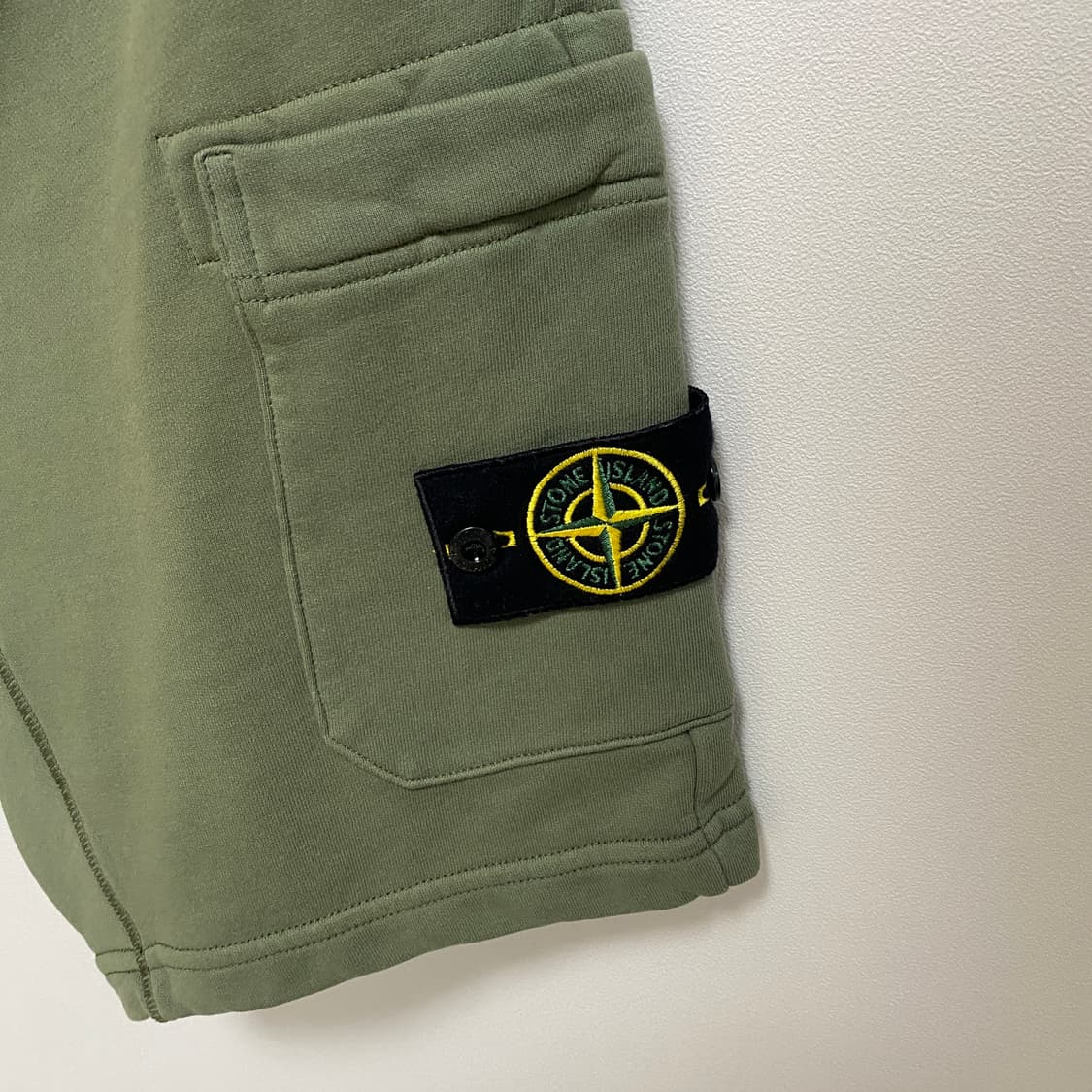 [ S ] 스톤 아일랜드 버뮤다 팬츠 상품이미지3