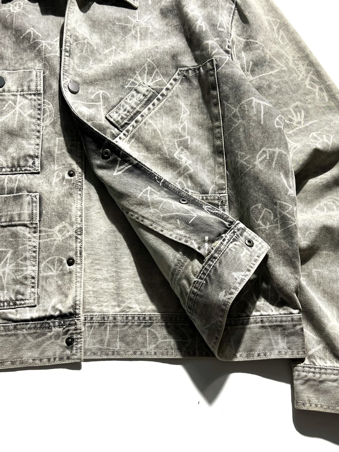 Paccbet Hand Drawing Denim Jacket 상품이미지5