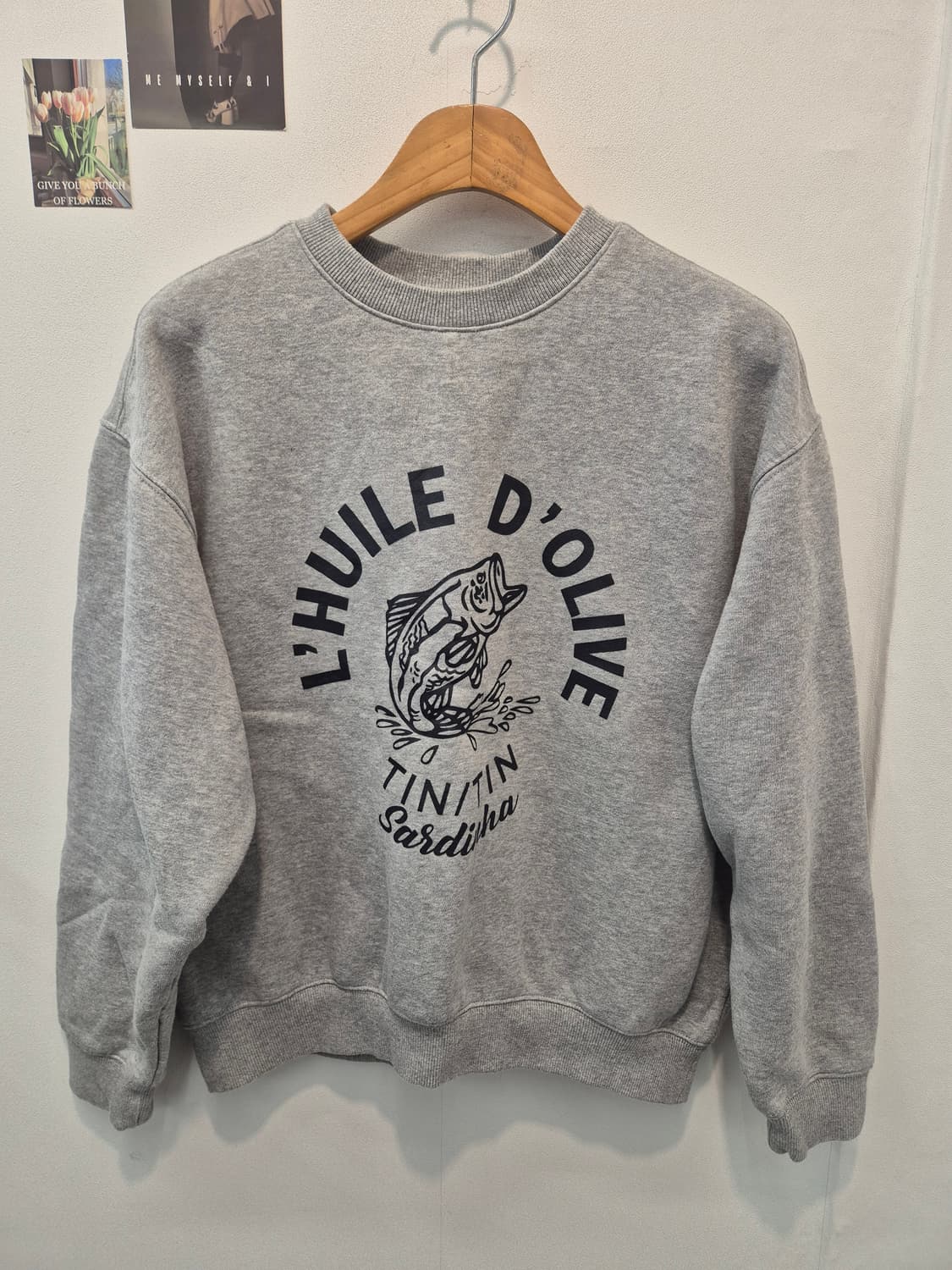 스튜디오 톰보이 맨투맨 티셔츠입니다
사이즈  실측  가슴단면 57   총 상품이미지1