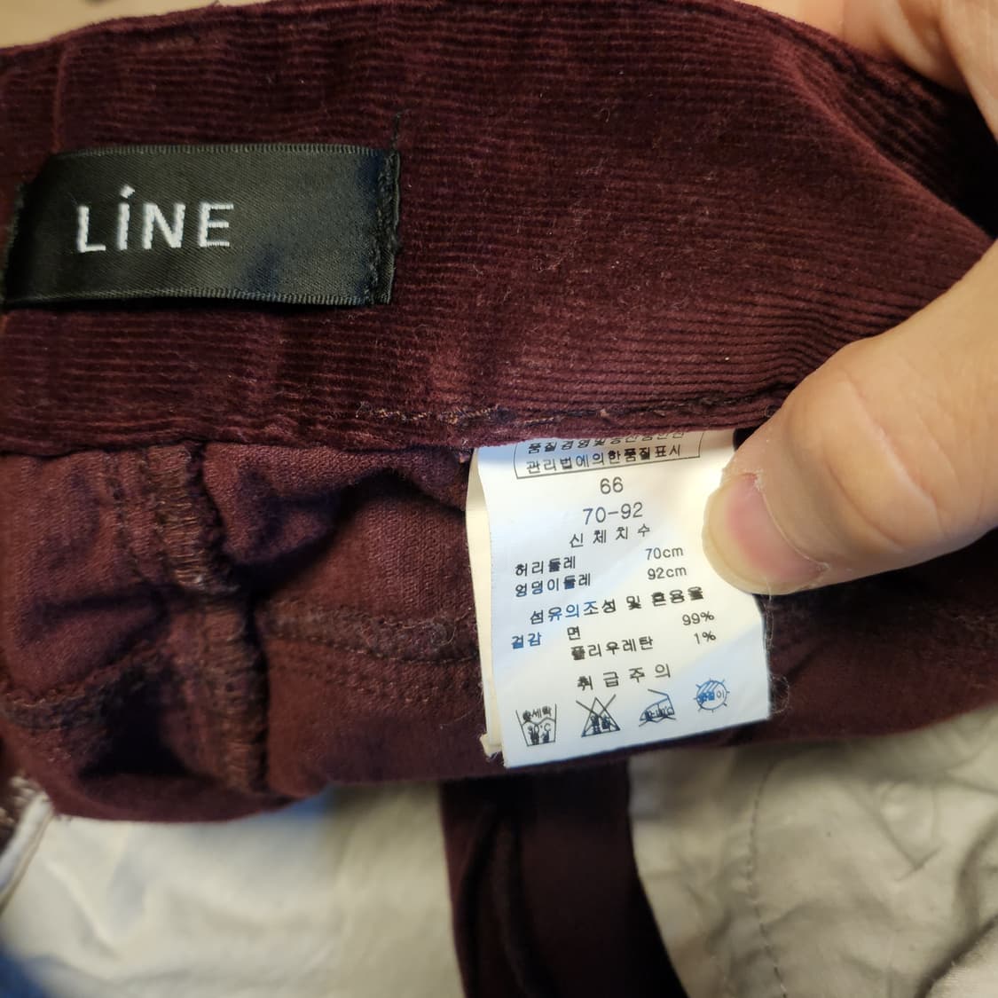 [27] LINE 버건디 코듀로이 팬츠 상품이미지3