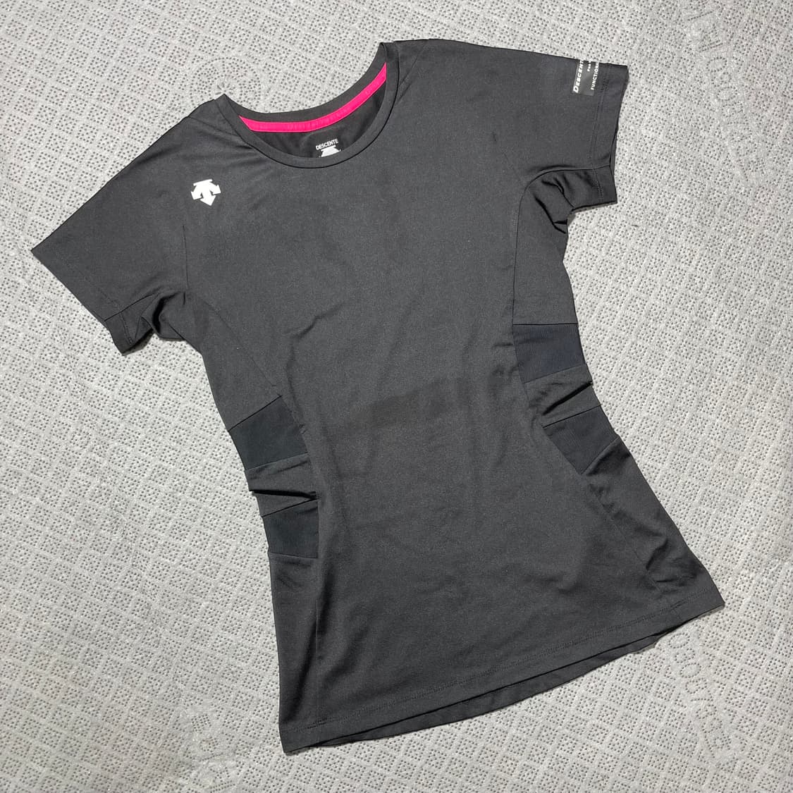 데상트 여성용 기능성 반팔(85) 상품이미지1