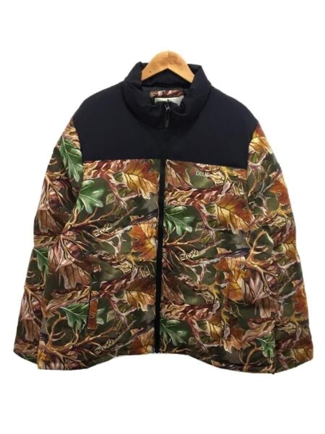 데우스 엑스 마키나 패딩 상품이미지1