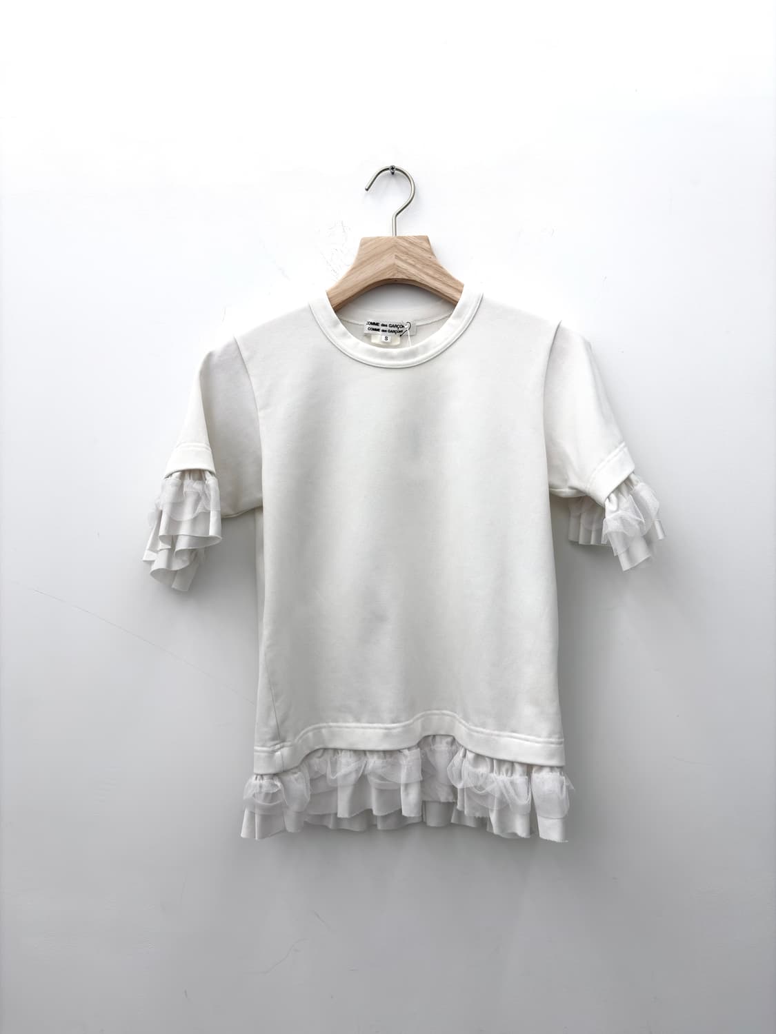 FRILL DETAIL SHORT SLEEVE  상품이미지1