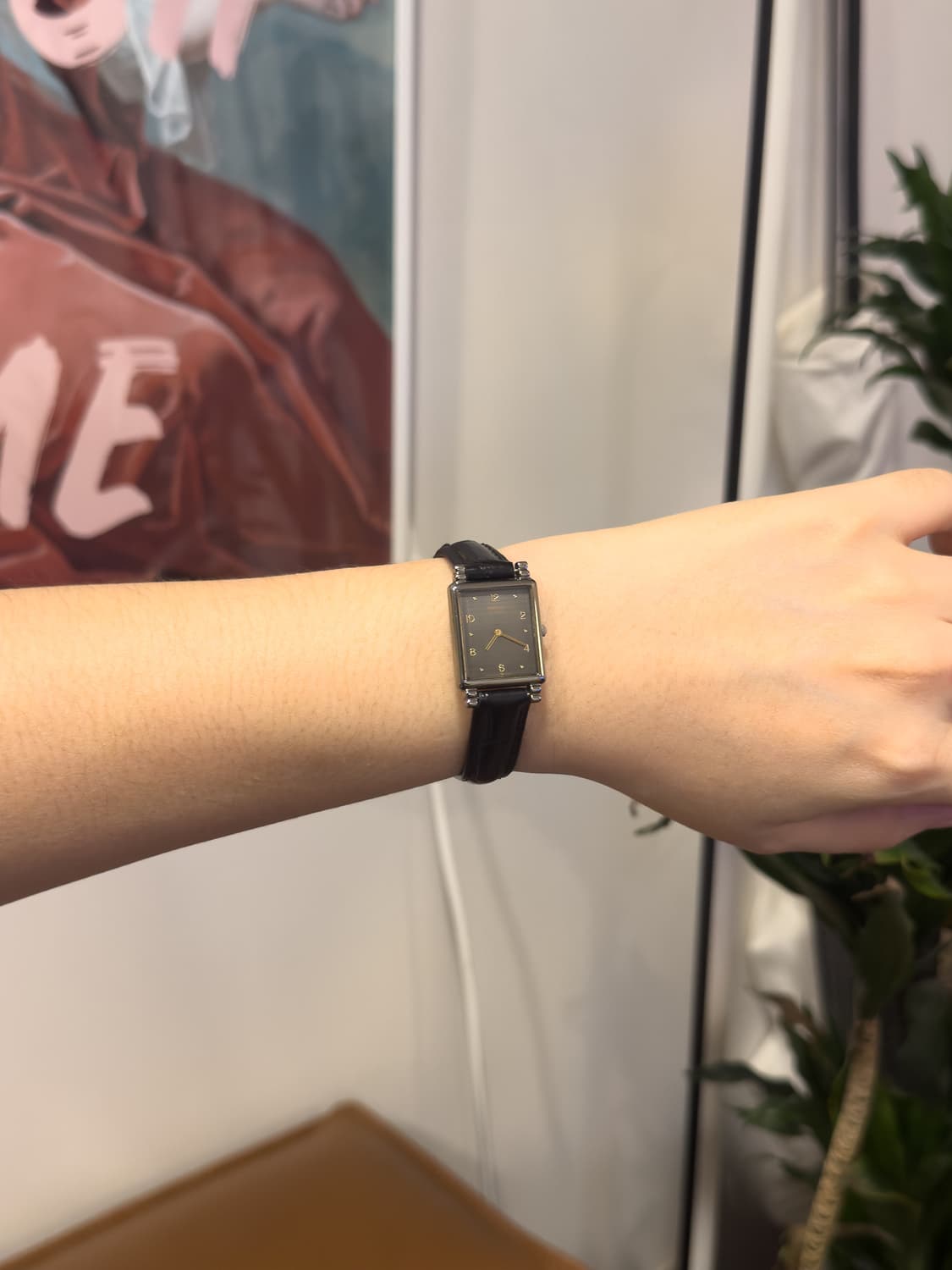 세이코 스퀘어 탱크 블랙 텍스처 다이얼 7320-5710 상품이미지2