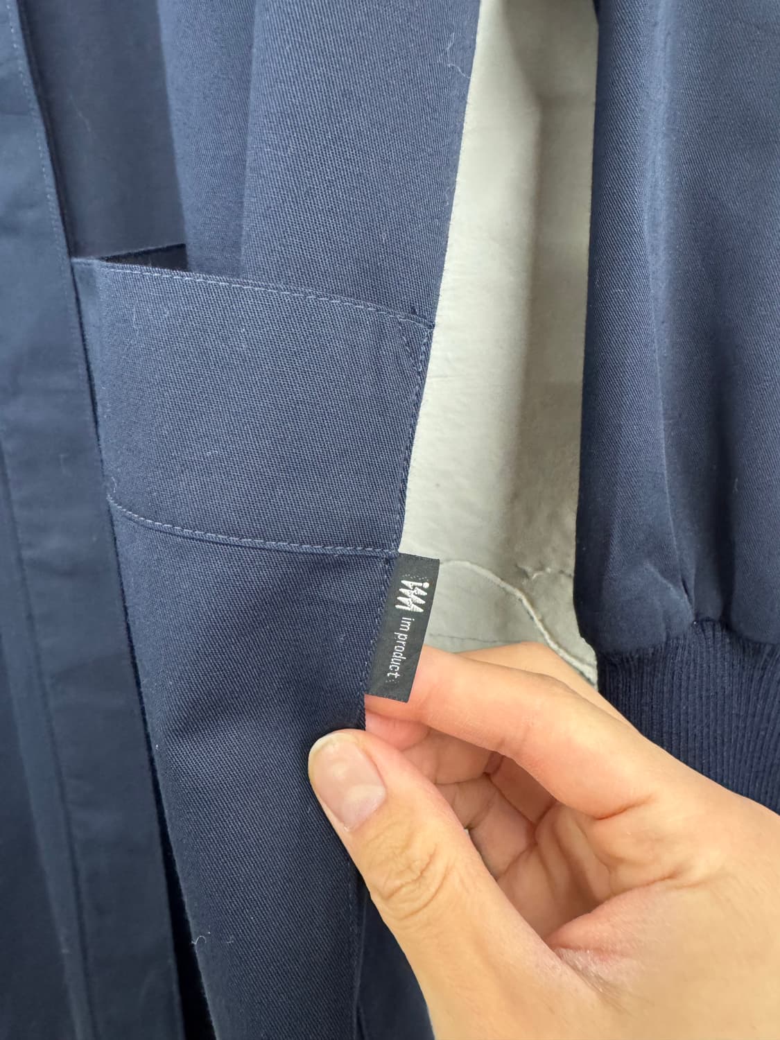 이세이미야케 IM PRODUCT 롱 네이비 트렌치  상품이미지5